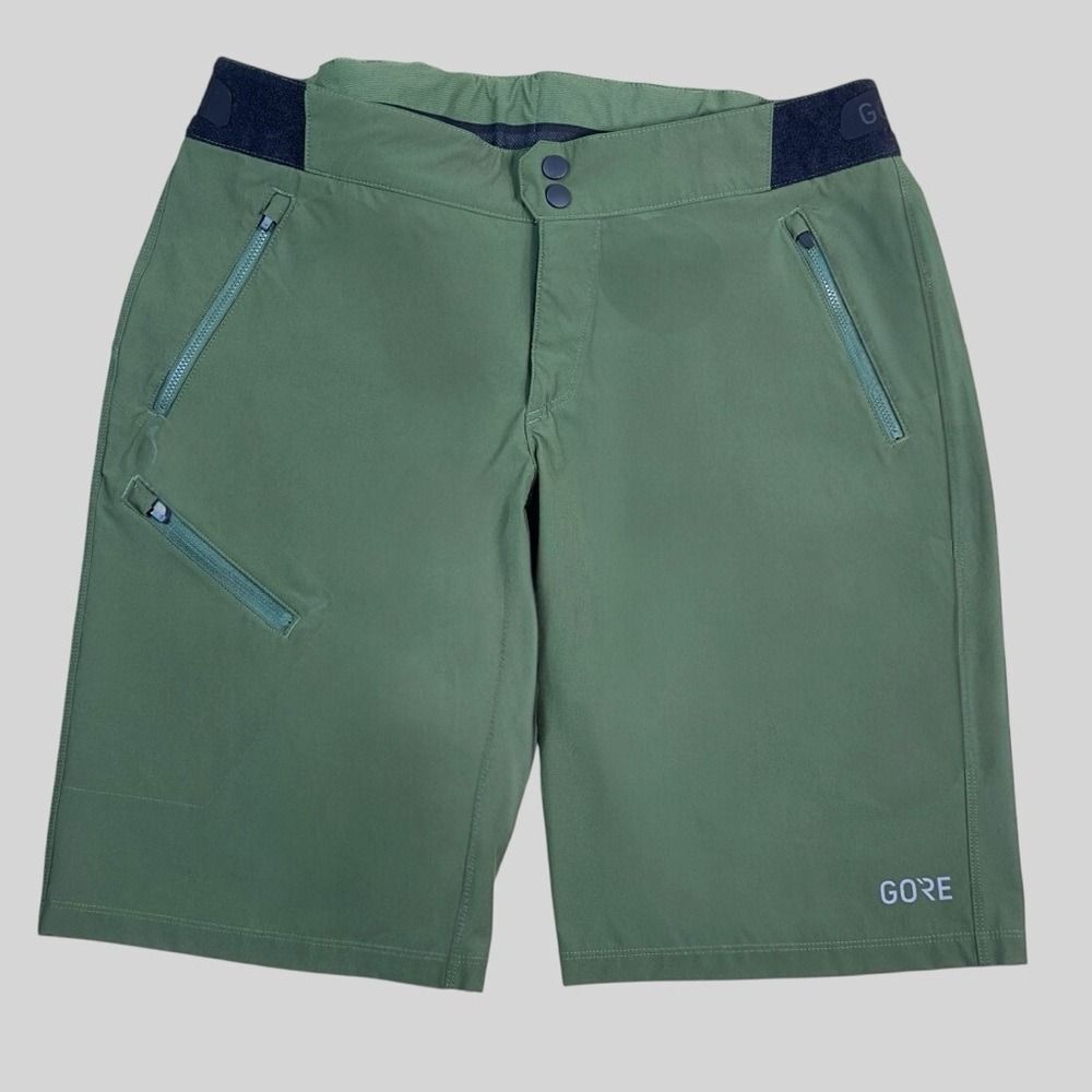 GORE Green Athletic Shorts with Breathable Inner Thigh sz L
